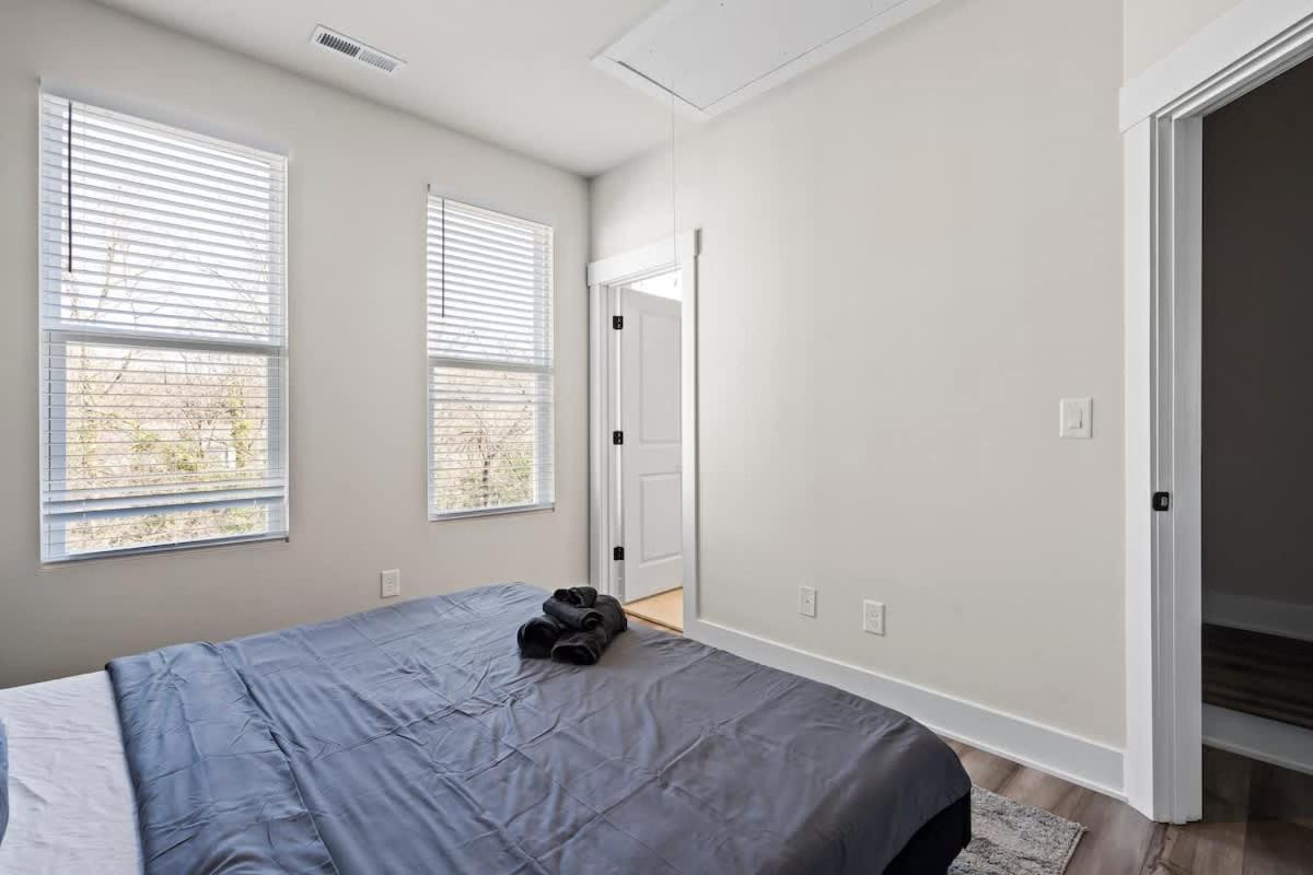 Luxurious King 3br Townhouse Mins To Uptown Clt! * Charlotte